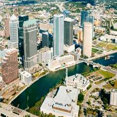 Why do people want to live in tampa?