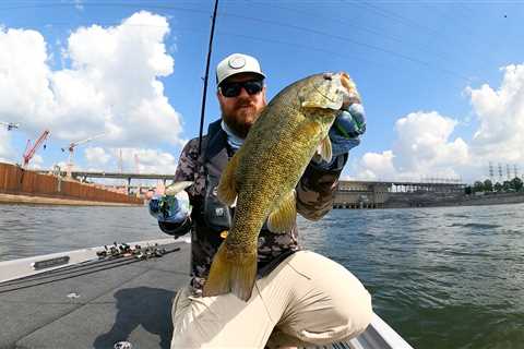 Fall Bass Fishing! Full Day On The Water!